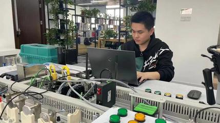 連摘三金!長寧代表隊(duì)在上海市第一屆職業(yè)技能大賽中表現(xiàn)搶眼